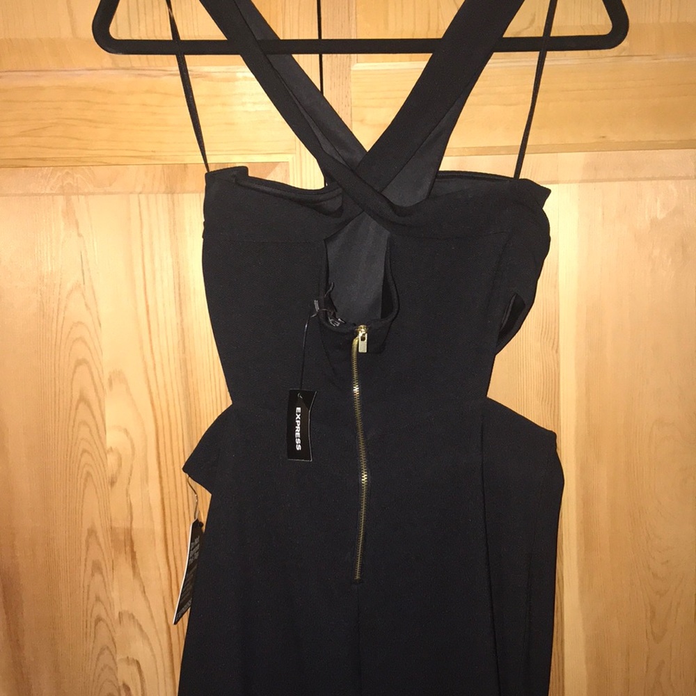 Express keyhole/peekaboo MIDI Dress Size Med NWT - Picture 3 of 3